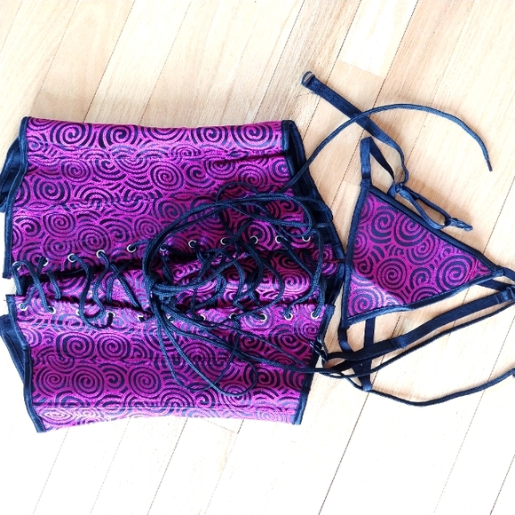 Magenta swirls corset NWOT - Picture 2 of 5